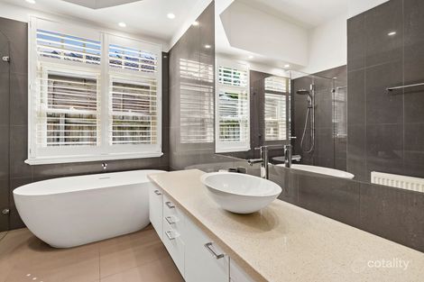 Property photo of 243 Tooronga Road Glen Iris VIC 3146