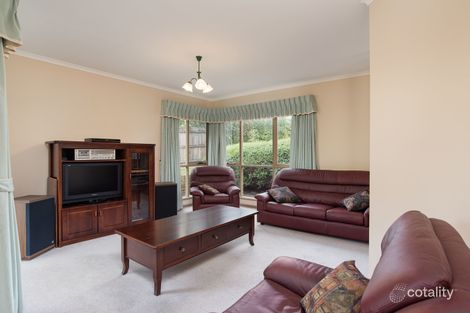 Property photo of 4 Tangermere Place Lilydale VIC 3140