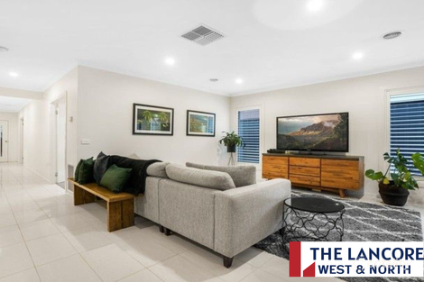 Property photo of 3 Prestige Drive Kalkallo VIC 3064