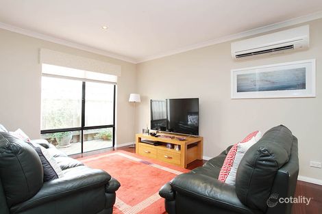 Property photo of 32 Sedgeland Way Ascot WA 6104
