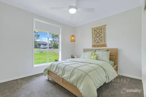 Property photo of 16 Yuroka Crescent St Georges Basin NSW 2540