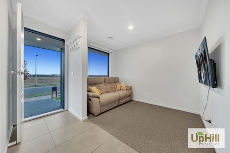 Property photo of 2 Odeon Avenue Clyde North VIC 3978