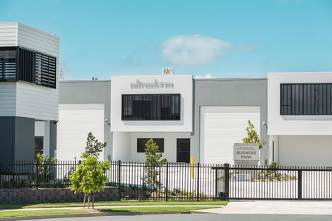 55/8 Distribution Ct, Arundel, QLD 4214