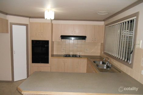 Property photo of 21 Newlyn Drive Craigieburn VIC 3064