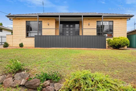 Property photo of 14 Banks Avenue Kooringal NSW 2650