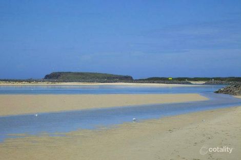 Property photo of 79 Kurrajong Street Windang NSW 2528