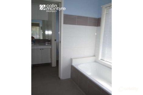 Property photo of 25 Mollee Crescent Isabella Plains ACT 2905