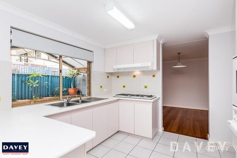 Property photo of 2/123 Ewen Street Doubleview WA 6018