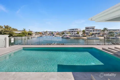 92 Gibraltar Dr, Surfers Paradise, QLD 4217