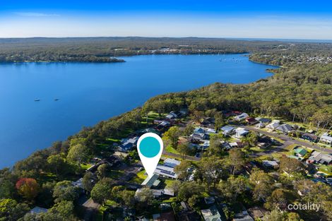 Property photo of 18 Lakeshore Avenue Kingfisher Shores NSW 2259