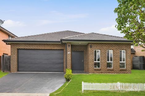 19 Medallist Pde, Colebee, NSW 2761
