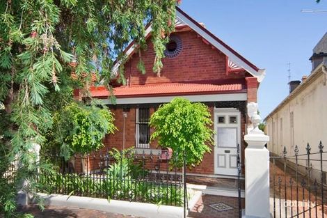 25 Barnsbury Gr, Dulwich Hill, NSW 2203