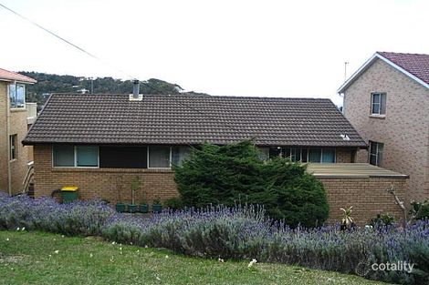 Property photo of 8 Fiesta Crescent Copacabana NSW 2251