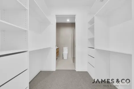 Property photo of 102 Mortar Ridge Mernda VIC 3754