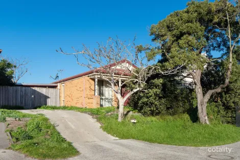 5 George Bass Ct, Skye, VIC 3977