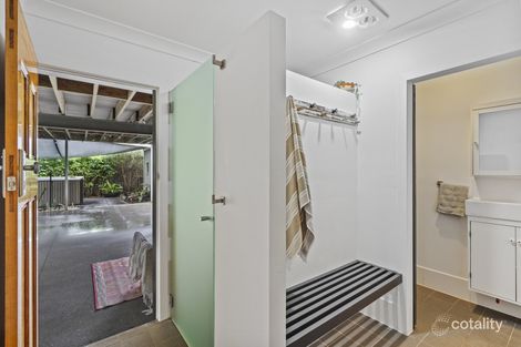 Property photo of 2343 Wynnum Road Wynnum QLD 4178