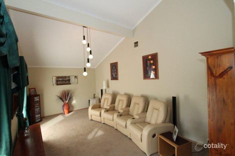 Property photo of 7 Hoddle Court Melton West VIC 3337