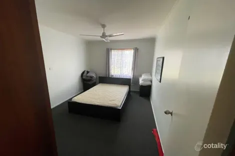 Property photo of 2/427 Esplanade Torquay QLD 4655