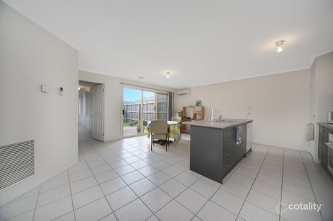 Property photo of 39 Honey Myrtle Way Cranbourne VIC 3977