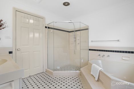 Property photo of 20 Hampton Crescent Prospect NSW 2148