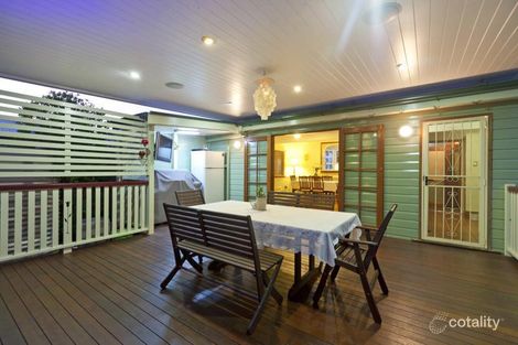 Property photo of 23 Stratton Terrace Wynnum QLD 4178