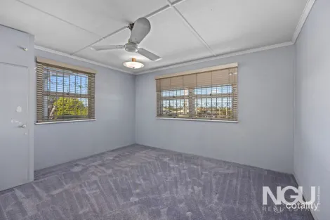 Property photo of 76 Robertson Road Eastern Heights QLD 4305