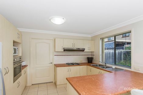 Property photo of 9 Wingello Crescent Wyoming NSW 2250