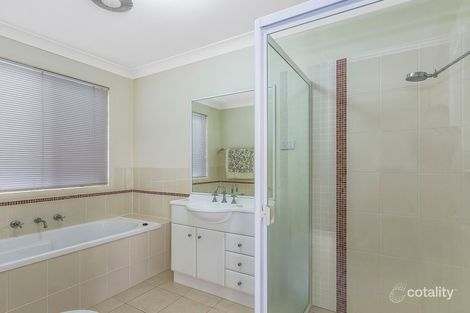 Property photo of 9 Wingello Crescent Wyoming NSW 2250