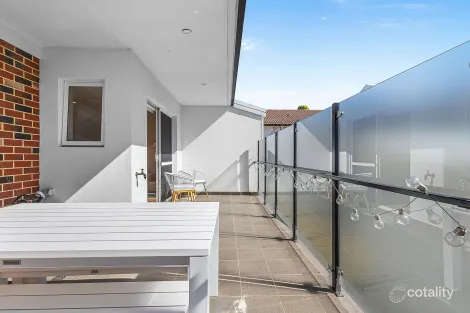 Property photo of 2/14 Beatrice Street Doubleview WA 6018