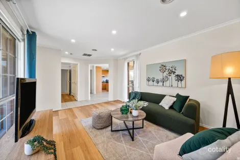 Property photo of 17B Buick Crescent Mill Park VIC 3082