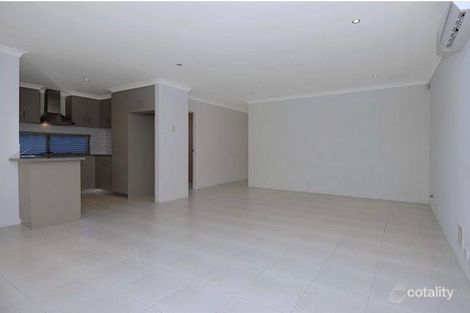 Property photo of 2/18 Oligantha Elbow Banksia Grove WA 6031