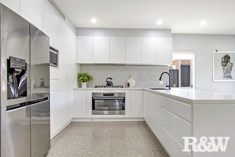 Property photo of 5 Amazon Place St Clair NSW 2759