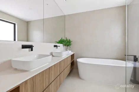 Property photo of 2/108 High Street Road Ashwood VIC 3147