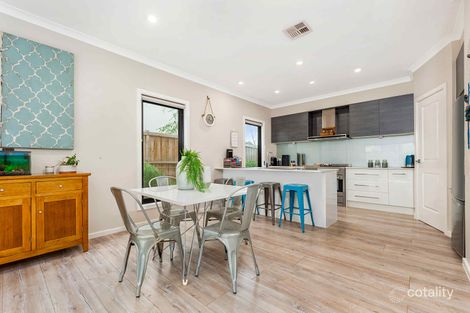 Property photo of 2 Cartwright Grove Cranbourne East VIC 3977