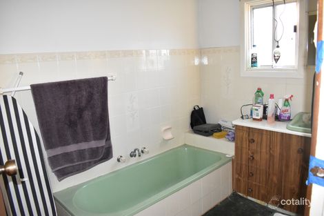 14 Peak Hill Rd, Parkes, NSW 2870