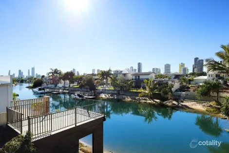Property photo of 2 Crest View Key Broadbeach Waters QLD 4218