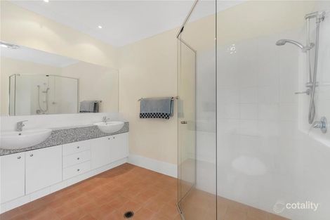 Property photo of 9/16 Cascade Avenue Benowa QLD 4217