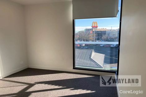 Property photo of 205/7 Nepean Highway Elsternwick VIC 3185