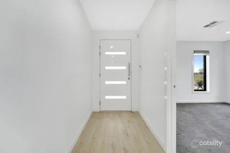 Property photo of 27 Corymbia Street Mickleham VIC 3064