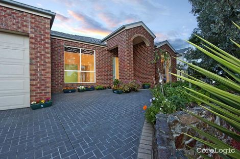 Property photo of 12 Bullanoo Court Greensborough VIC 3088