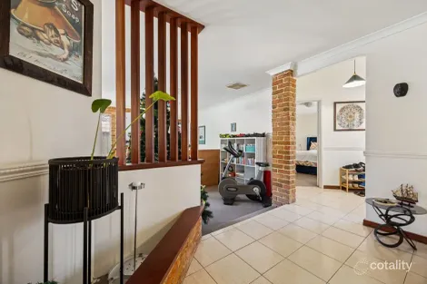 Property photo of 121 Aitken Drive Winthrop WA 6150