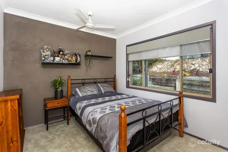 Property photo of 5 Berkley Court Highland Park QLD 4211