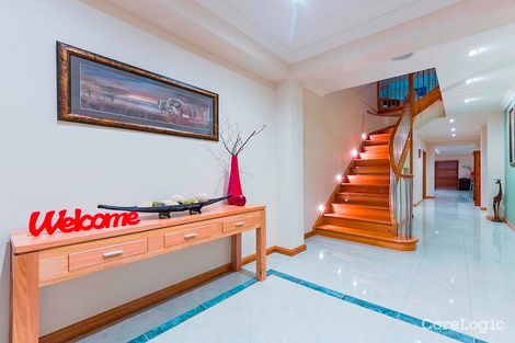 Property photo of 19 Trish Walk Werribee VIC 3030