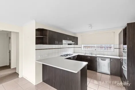 Property photo of 13 Baltic Way Cranbourne West VIC 3977