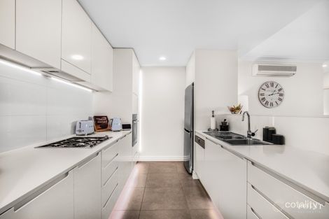Property photo of 206/8 Peninsula Drive Breakfast Point NSW 2137