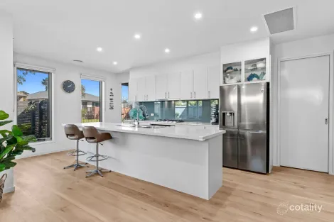 Property photo of 6 Portside Way Safety Beach VIC 3936