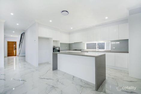 Property photo of 42 Rotorua Road St Clair NSW 2759