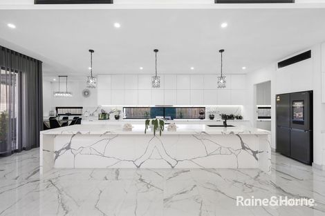 Property photo of 23 Verdant Drive Gledswood Hills NSW 2557