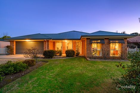 18 Station St, Porepunkah, VIC 3740