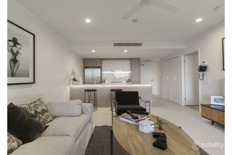 Property photo of 1021/123 Cavendish Road Coorparoo QLD 4151